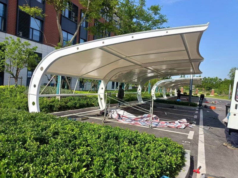 珠海推拉棚用半年就漏水？先查檐口接缝、膜材搭接和排水坡度这3处-1